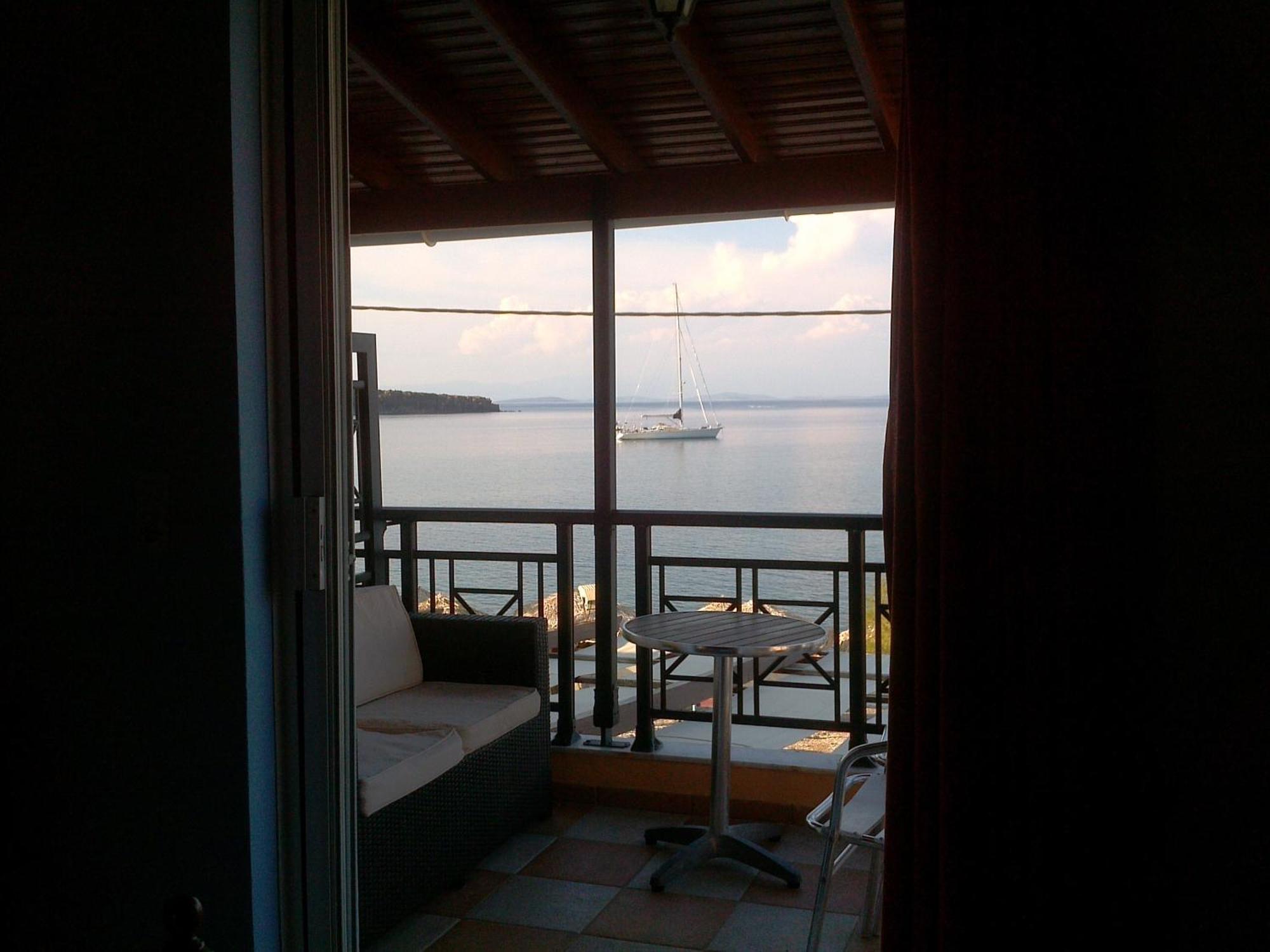 9 Musses Hotel Apartments Skala Mistegnon Værelse billede