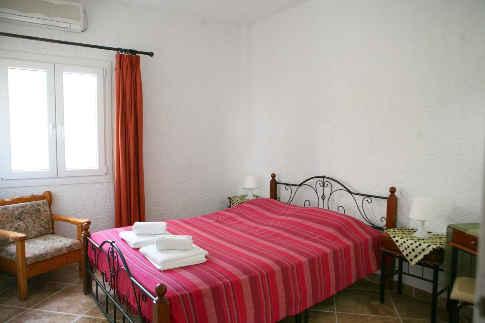 9 Musses Hotel Apartments Skala Mistegnon Værelse billede
